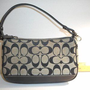 (COACH)  Classic Signature Monogram Pocketbook